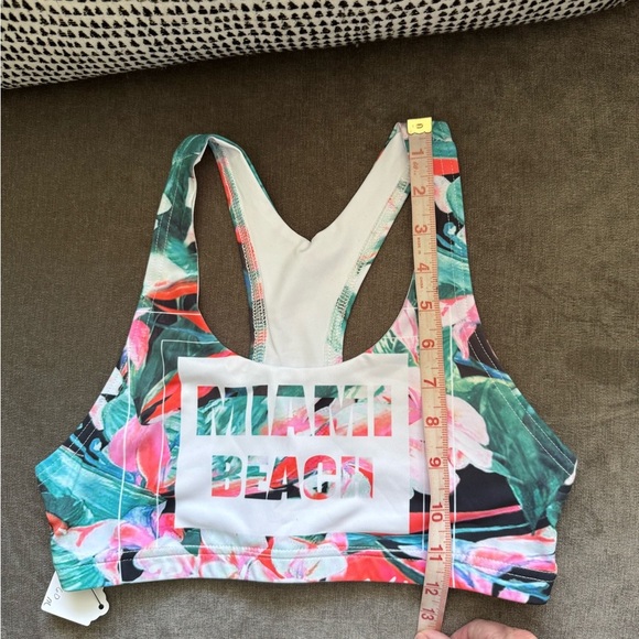 Tropical Green and white Fitness Outfit set Bra and Leggings Size Medium NWT New - Picture 15 of 16